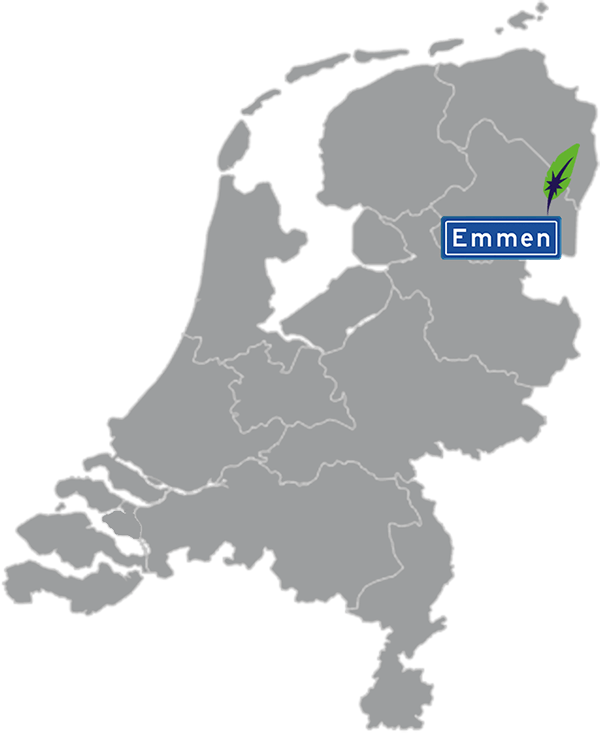 Grijze kaart van Nederland met Emmen aangegeven voor maatwerk taalcursus Spaans zakelijk - blauw plaatsnaambord met witte letters en Dagnall veer - transparante achtergrond - 600 * 733 pixels